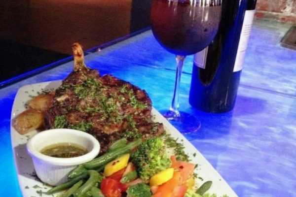3 vinos food image